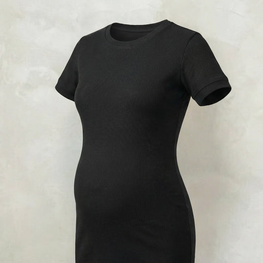 Detalle vestido de maternidad manga corta negro