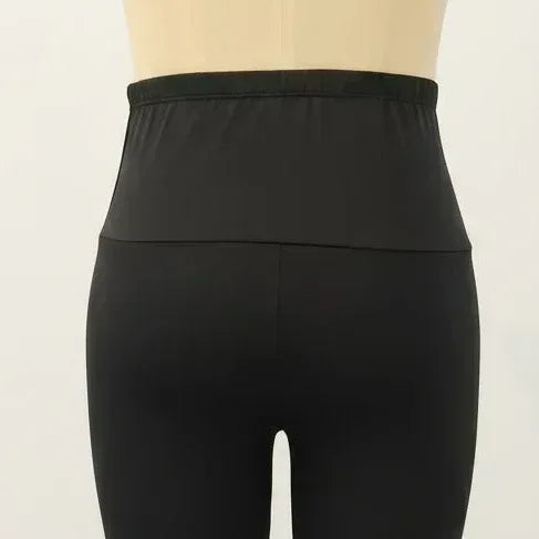 detalle leggings maternidad esencial negro