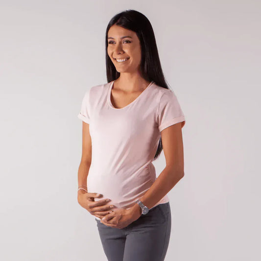 detalle pliegues laterales camiseta embarazo