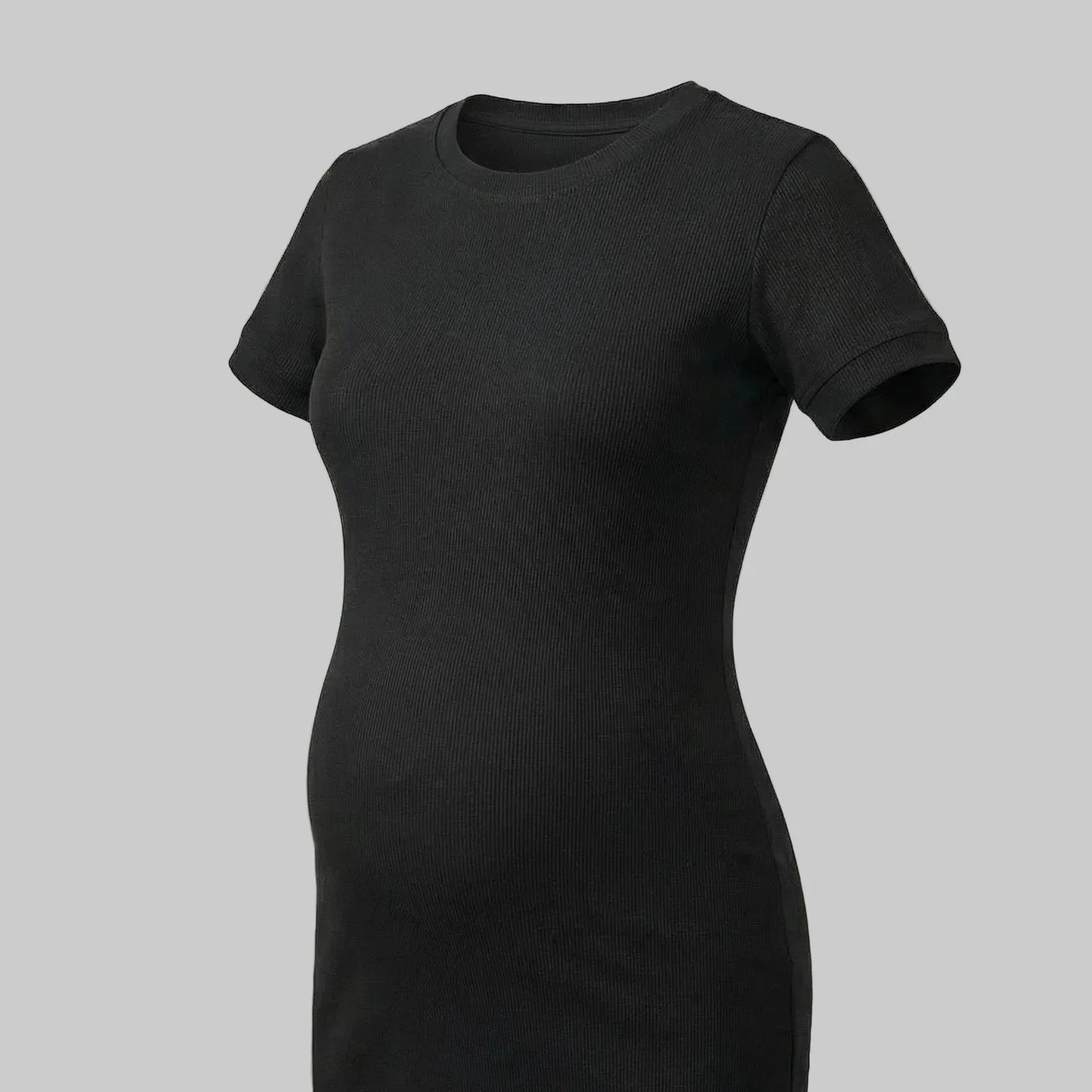 Detalle vestido de maternidad manga corta negro