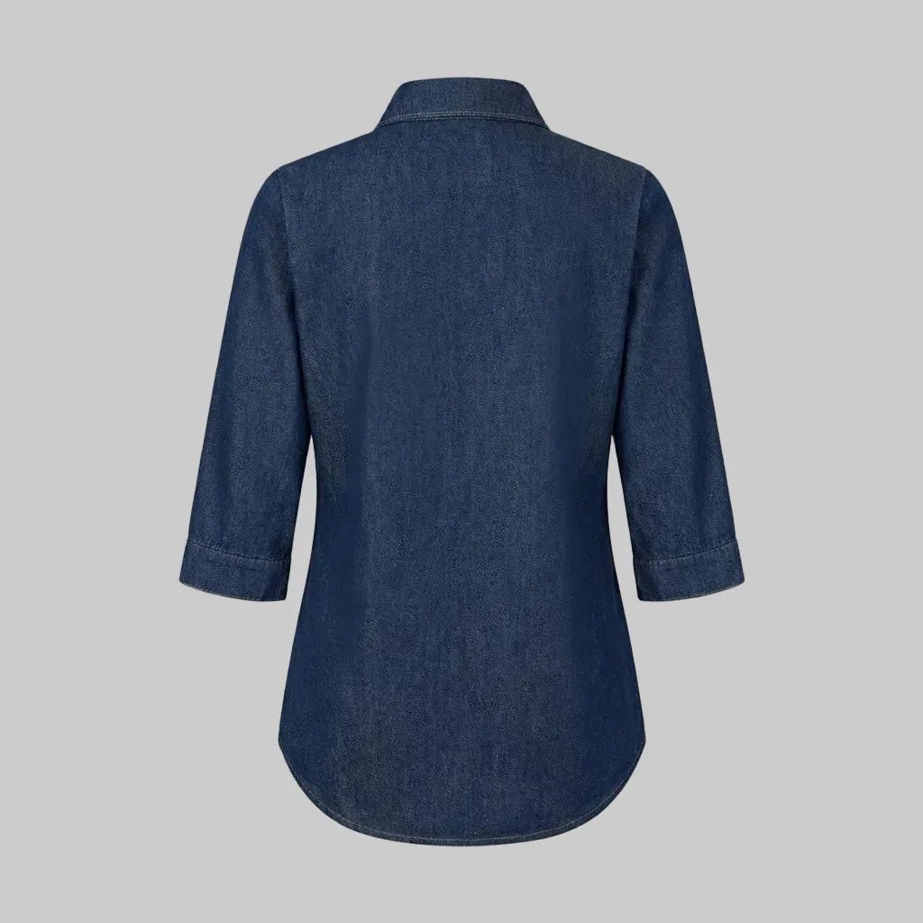 detalle camiseta materna en denim ohmamá