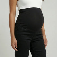 Detalle jean maternidad loose fir negro