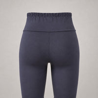 Legging materno essencial gris noche detalle
