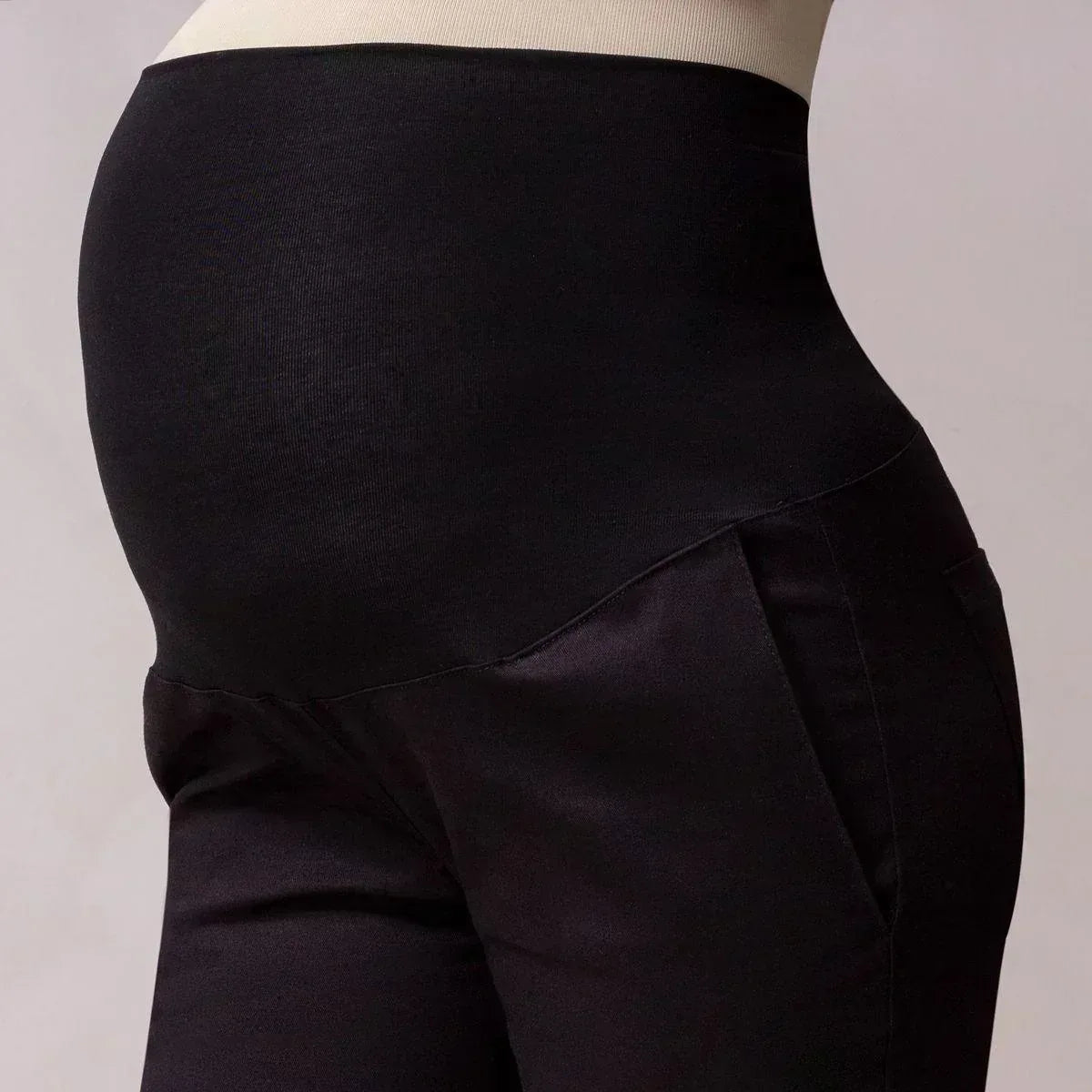 detalle banda alta elastica pantalon oficina
