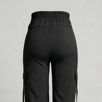 Pantalón materno palazzo cargo detalle atrás 