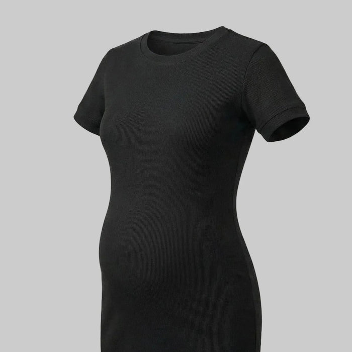 Detalle vestido de maternidad manga corta negro